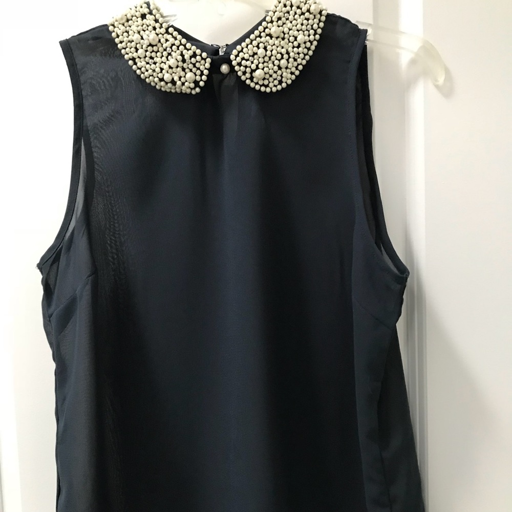 Pearl collar top